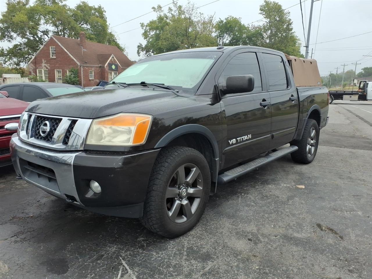 Nissan Titan  2015
