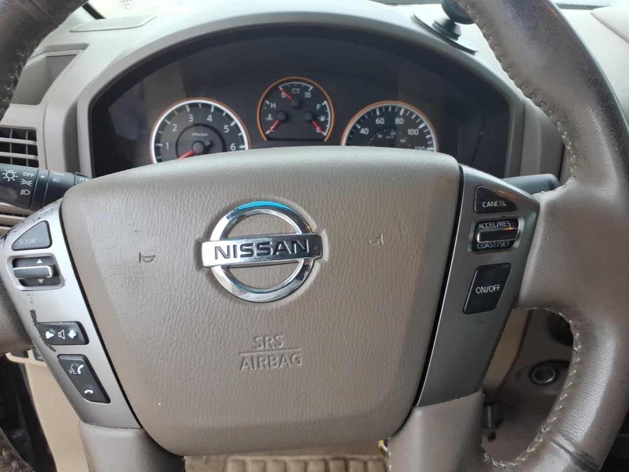 Nissan Titan  2015