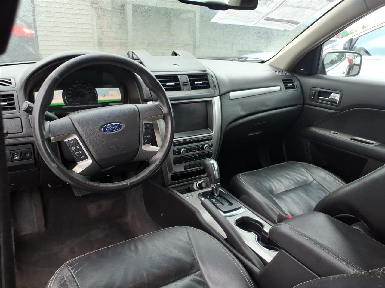 Ford Fusion  2010
