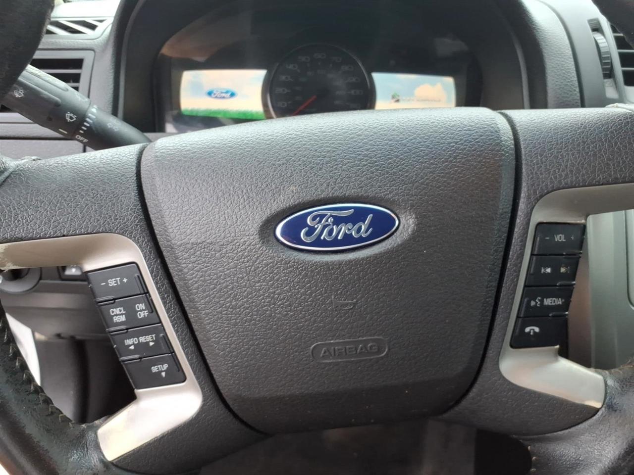 Ford Fusion  2010