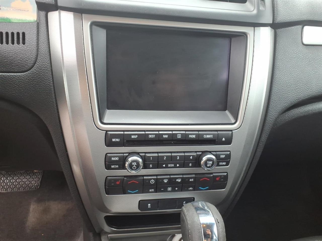 Ford Fusion  2010