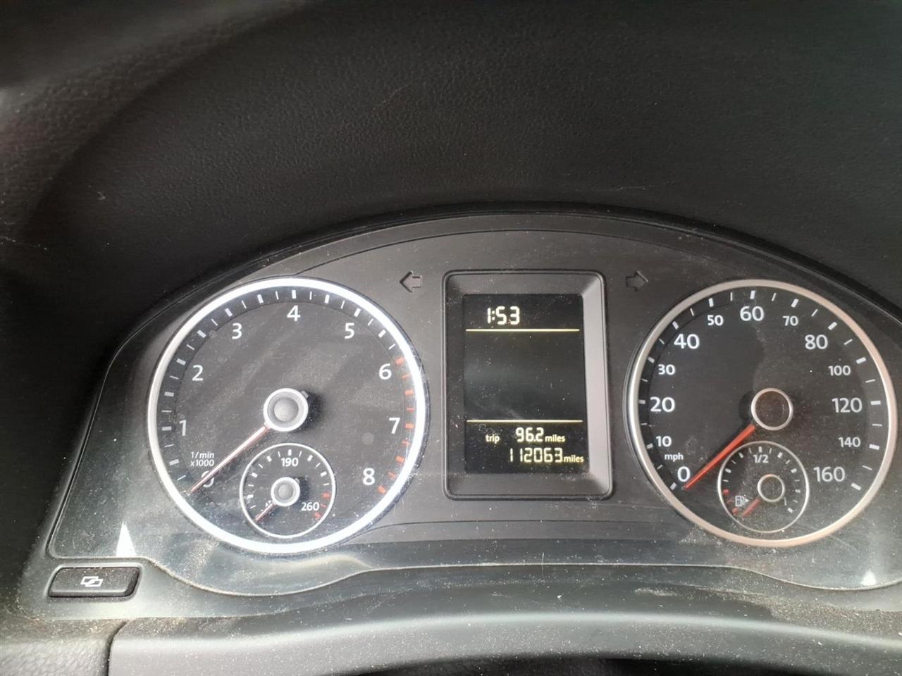 Volkswagen Tiguan  2011