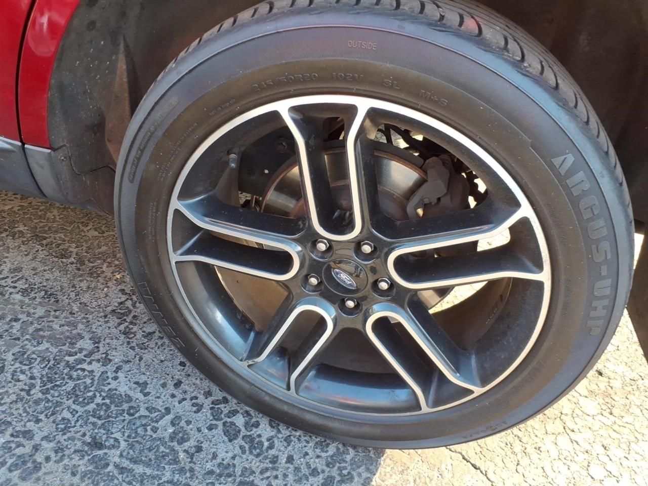 Ford Edge  2013