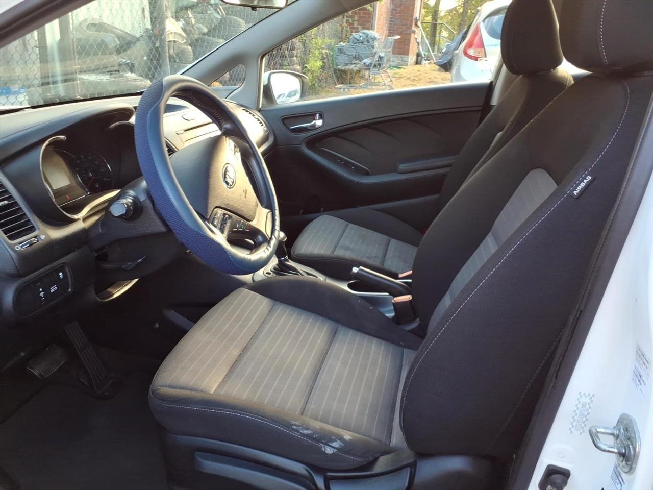 Kia Forte 5-Door  2015