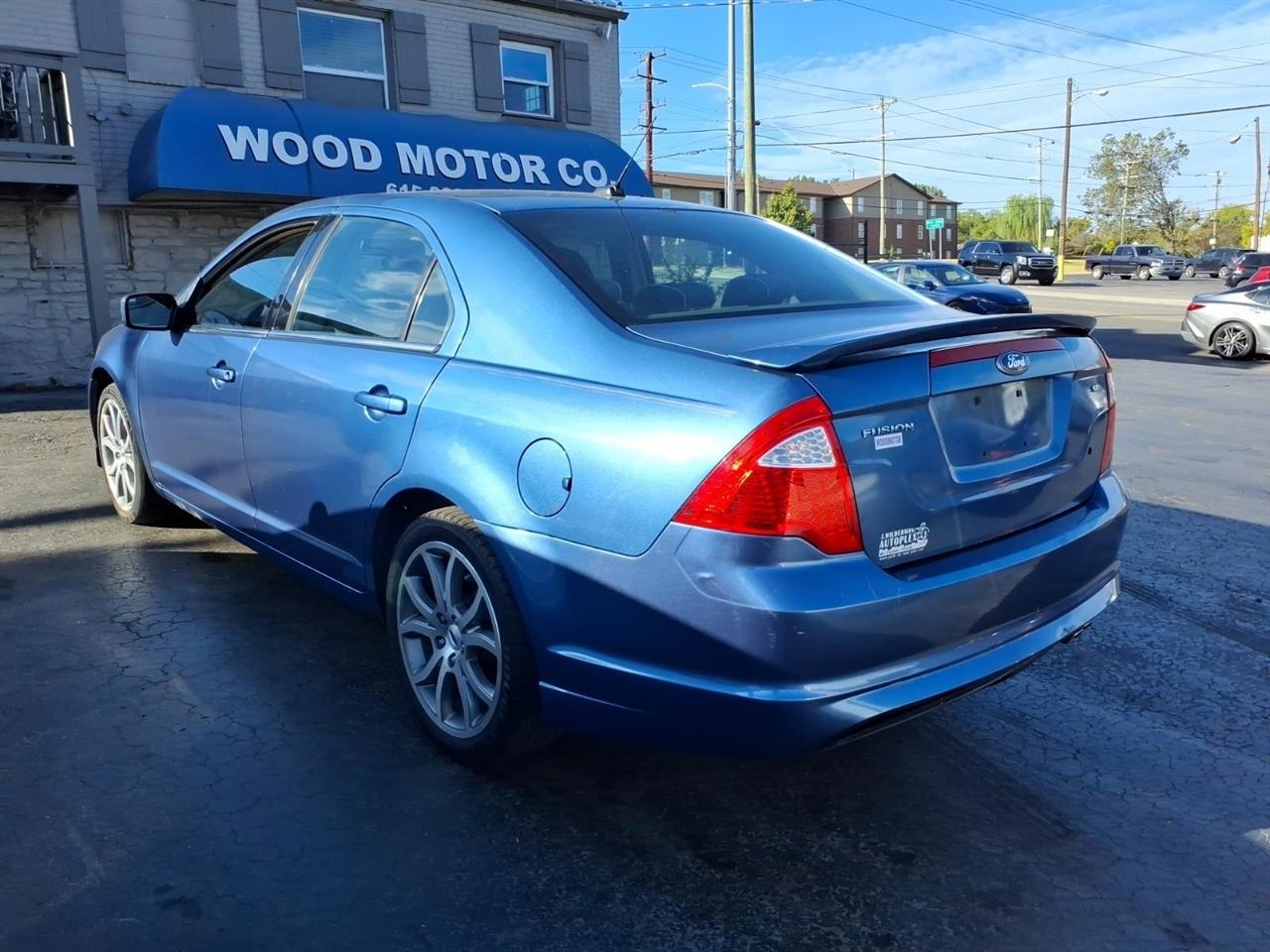 Ford Fusion  2010