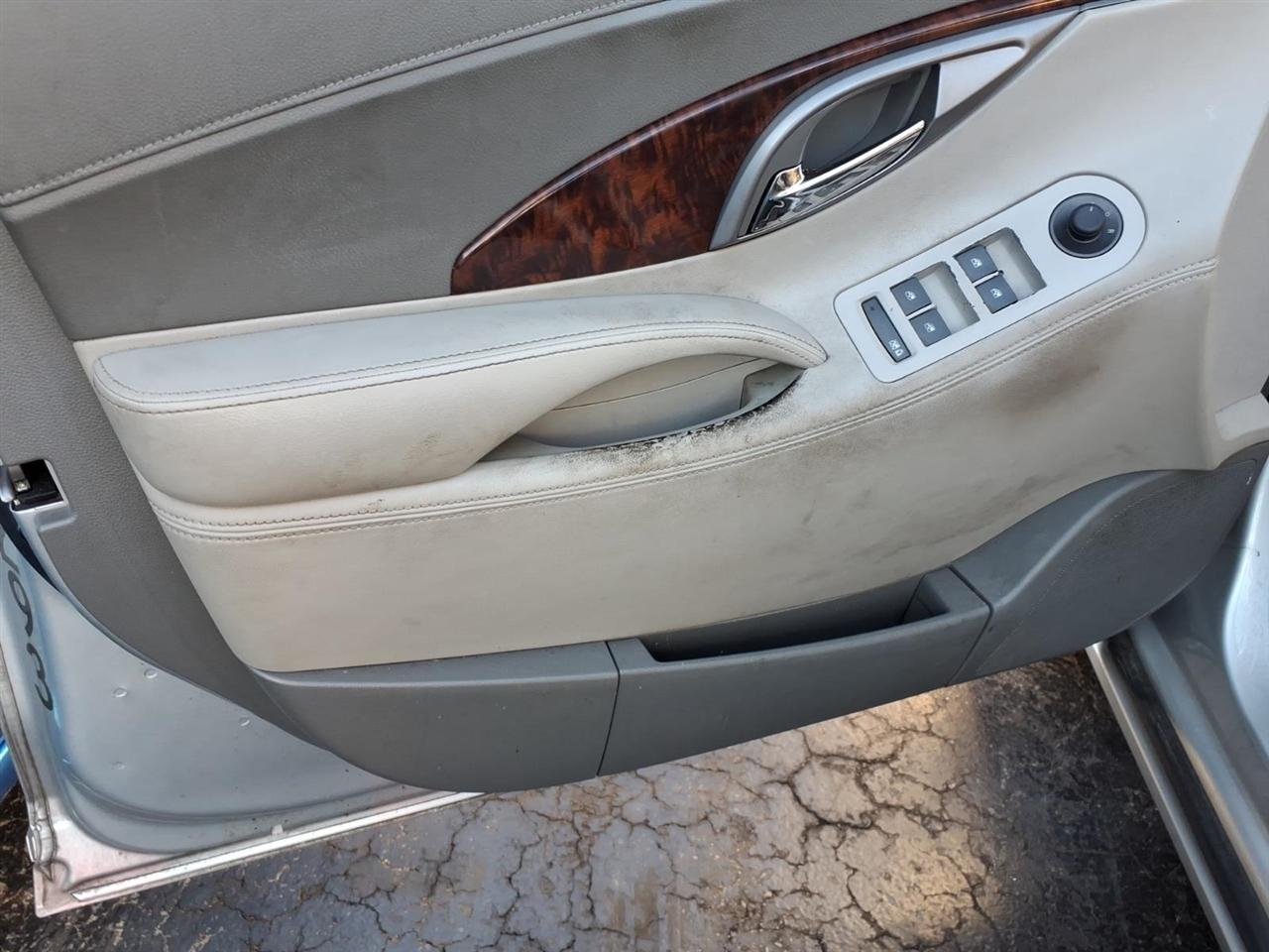 Buick LaCrosse  2013