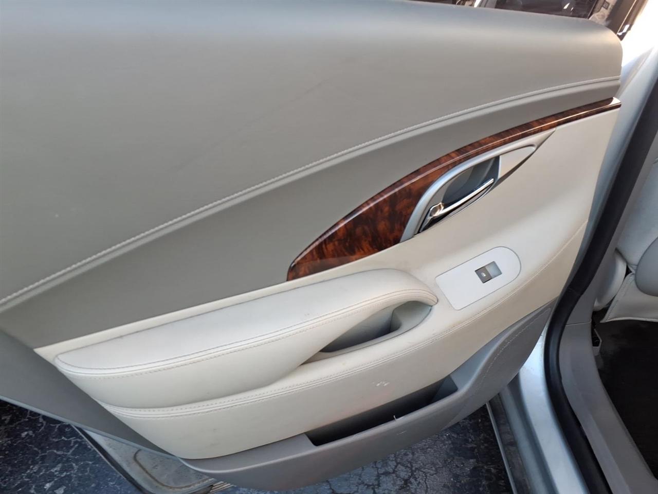 Buick LaCrosse  2013