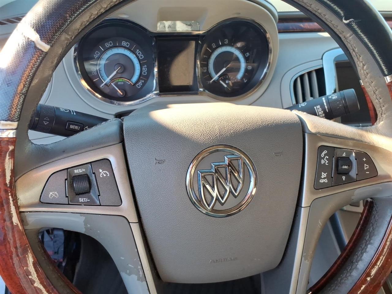 Buick LaCrosse  2013