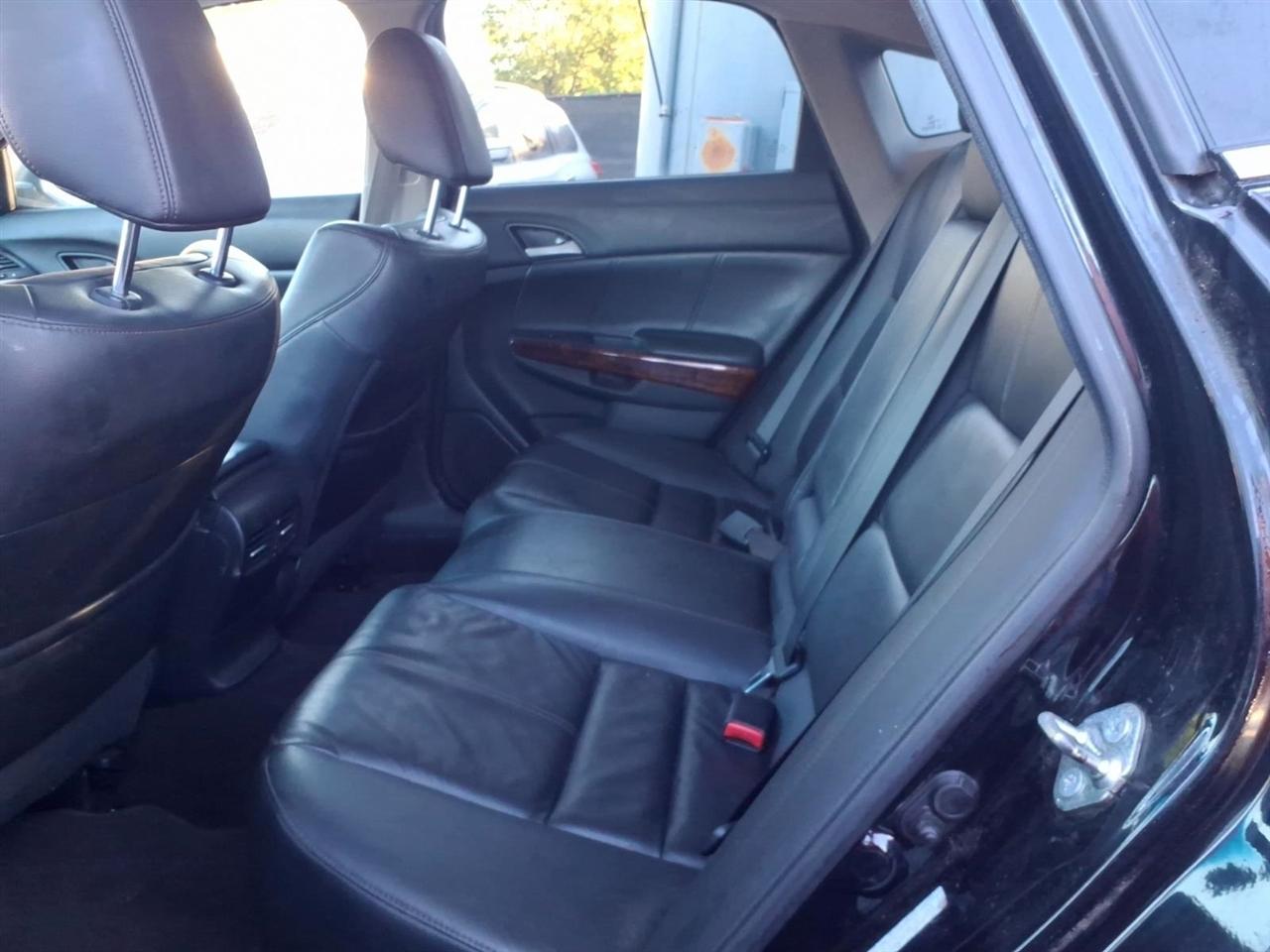 Honda Accord Crosstour  2011