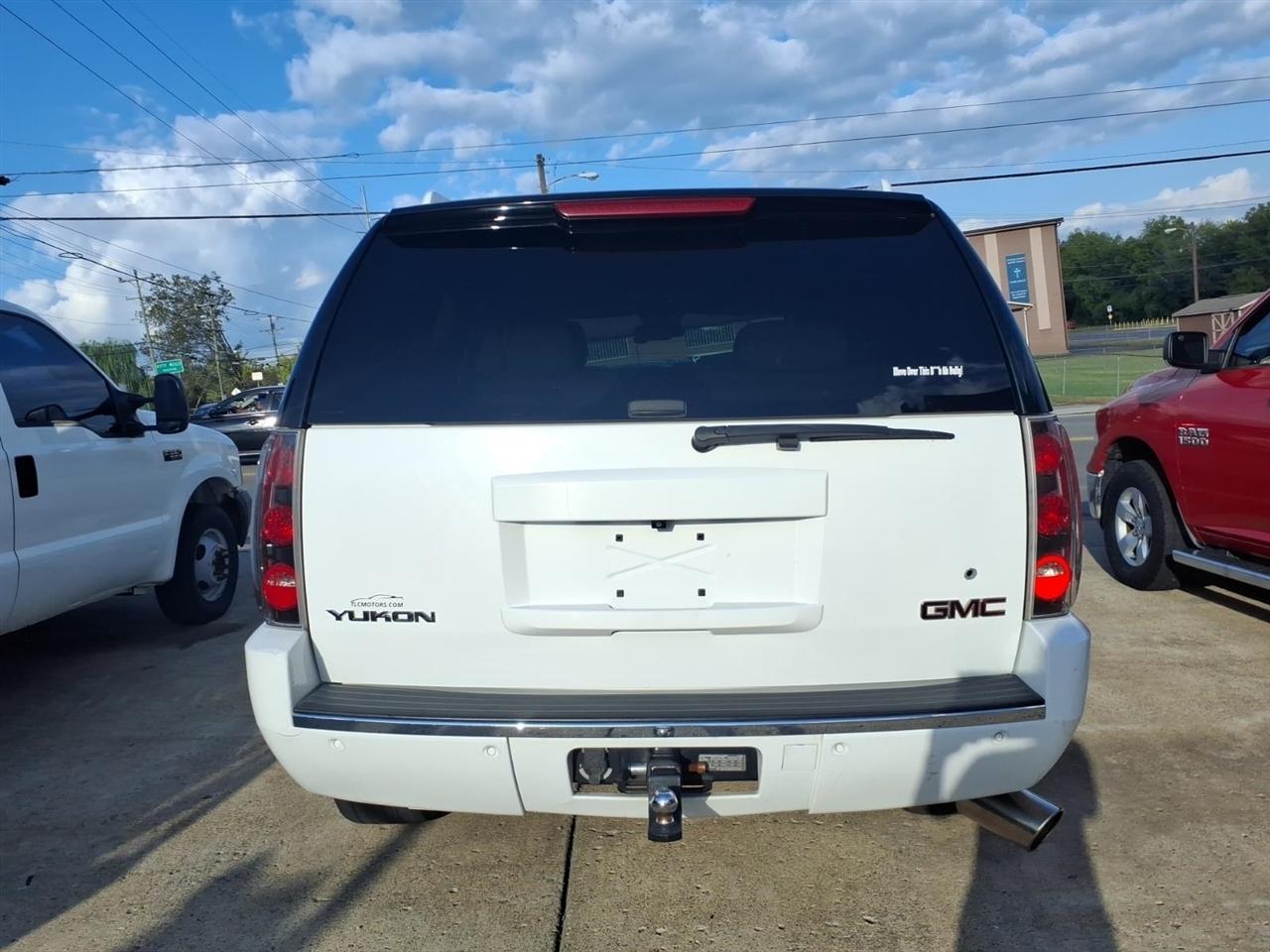 GMC Yukon Denali  2007