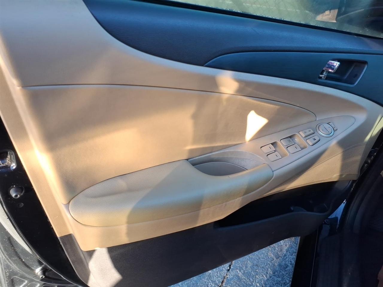 Hyundai Sonata  2013