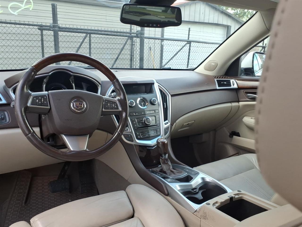 Cadillac SRX  2011