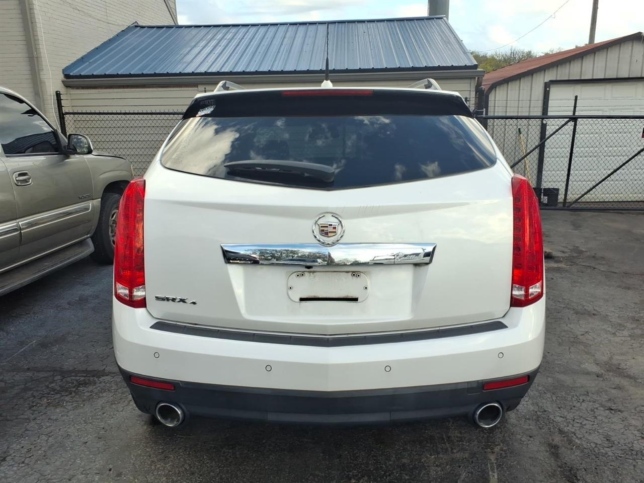 Cadillac SRX  2011