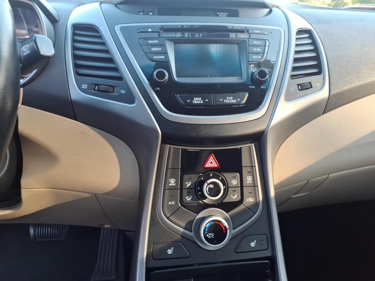 Hyundai Elantra  2014