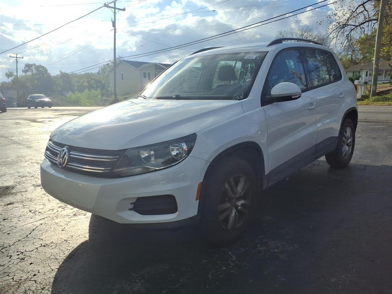 Volkswagen Tiguan  2015