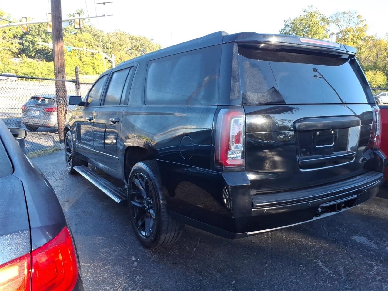 GMC Yukon XL  2017