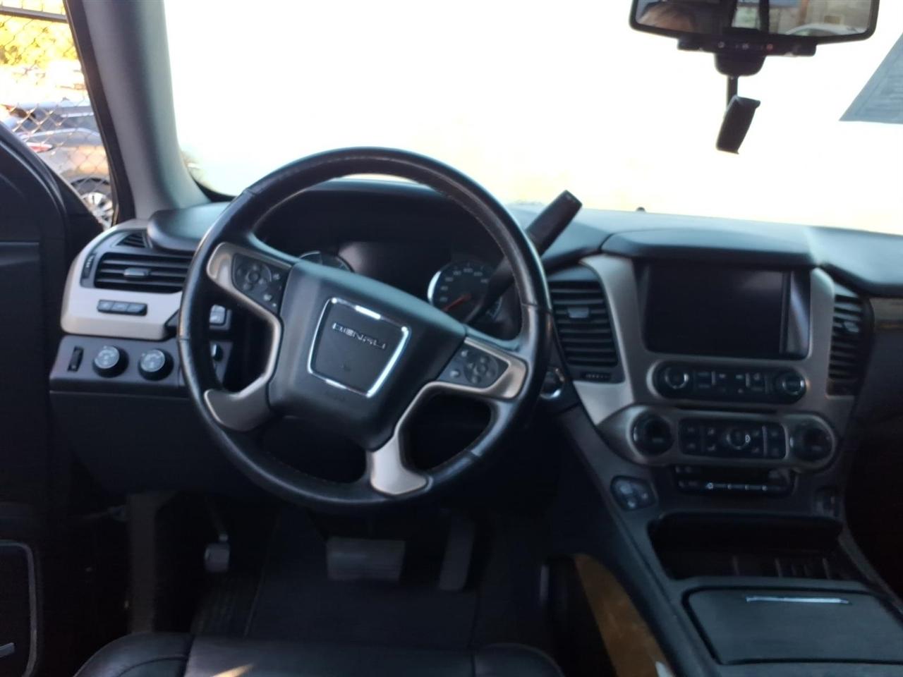 GMC Yukon XL  2017