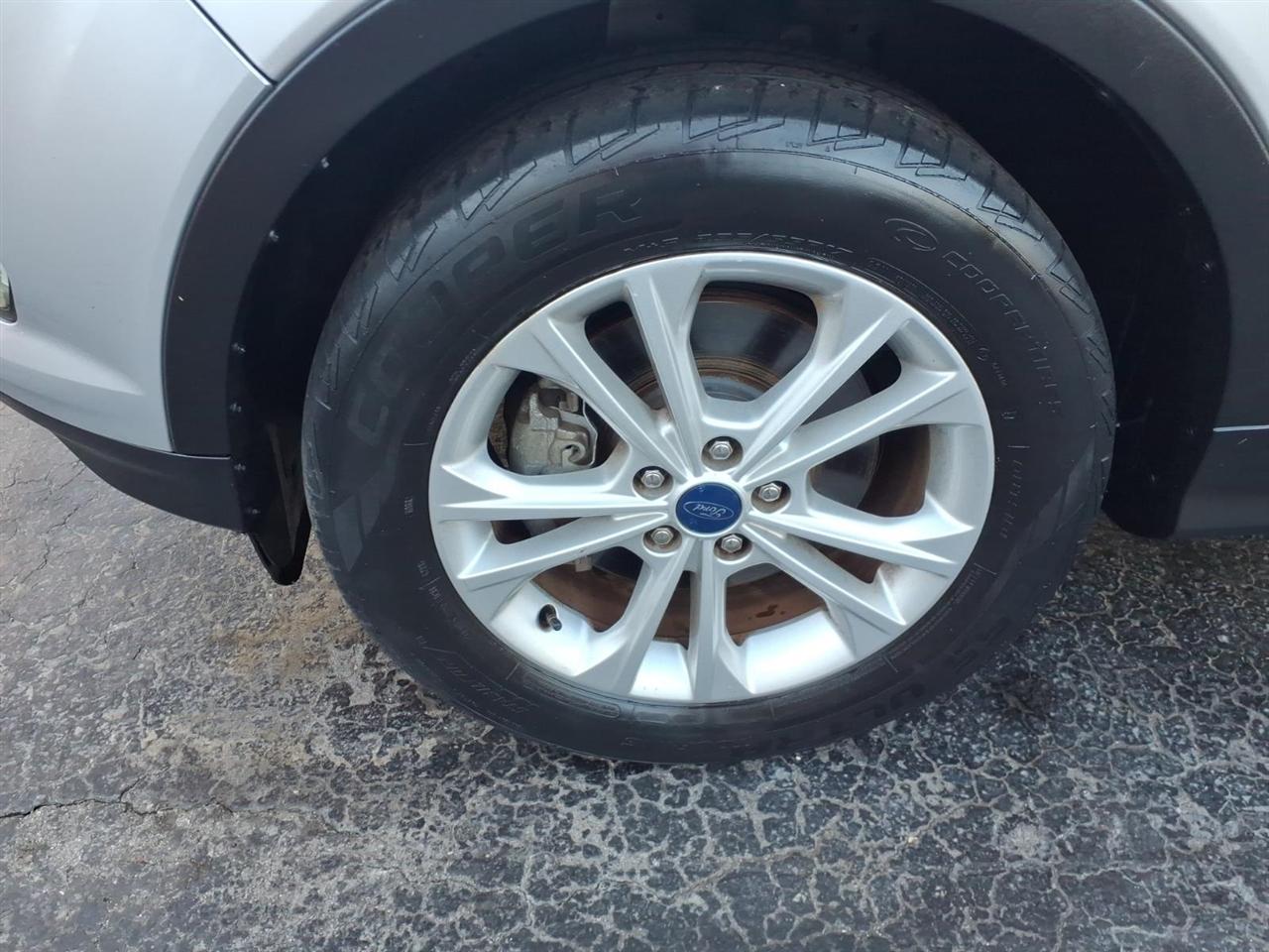 Ford Escape  2017