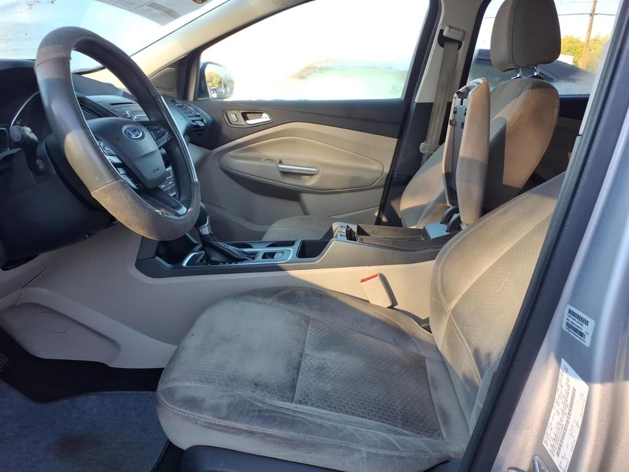 Ford Escape  2017