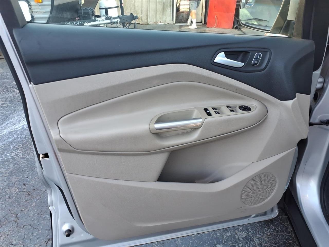 Ford Escape  2017