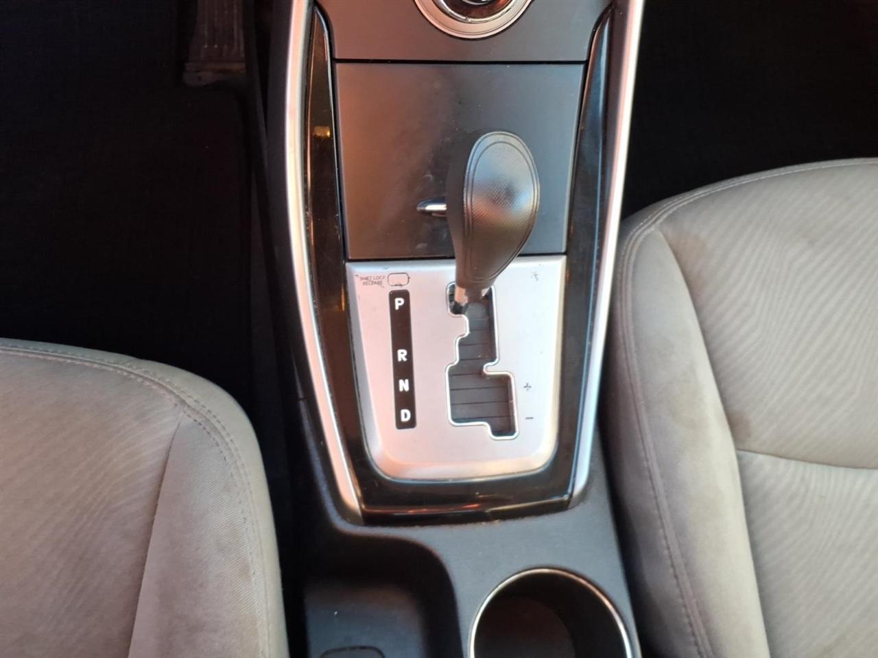 Hyundai Elantra  2013
