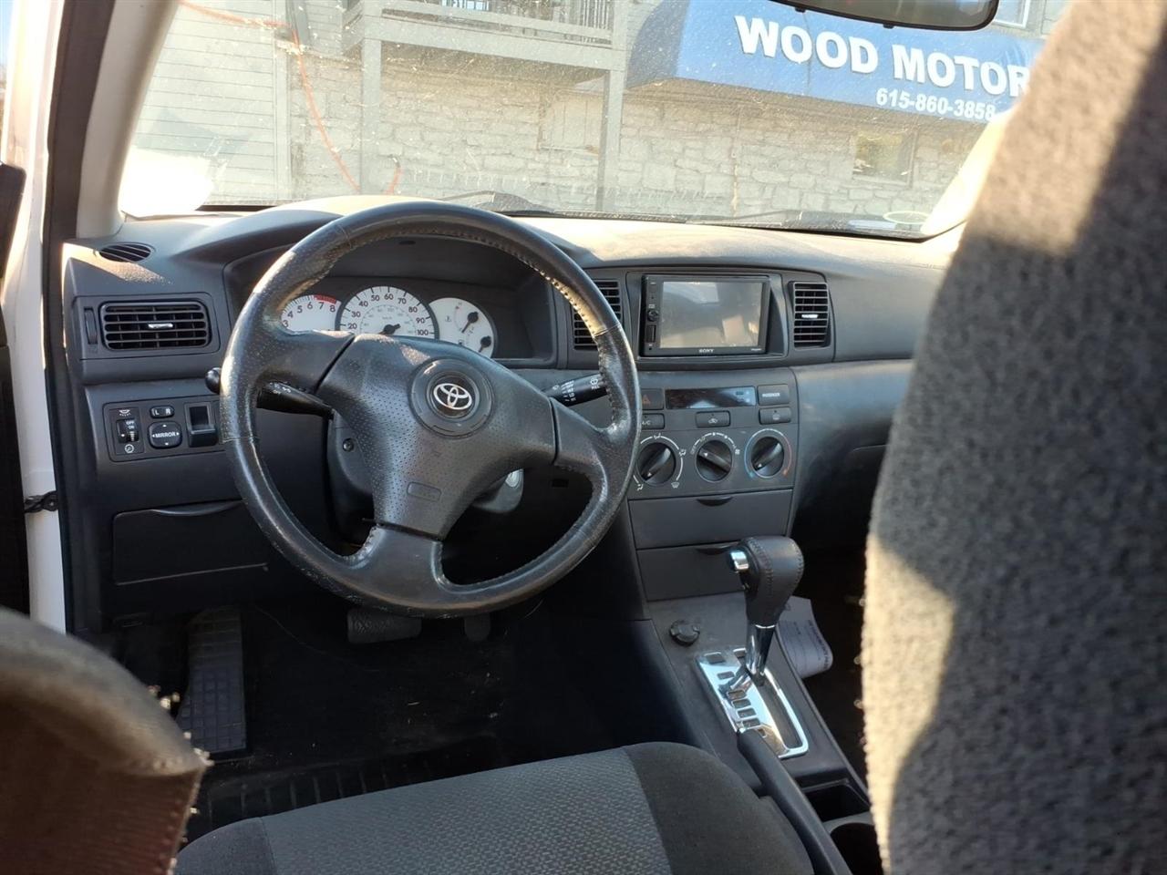 Toyota Corolla  2004