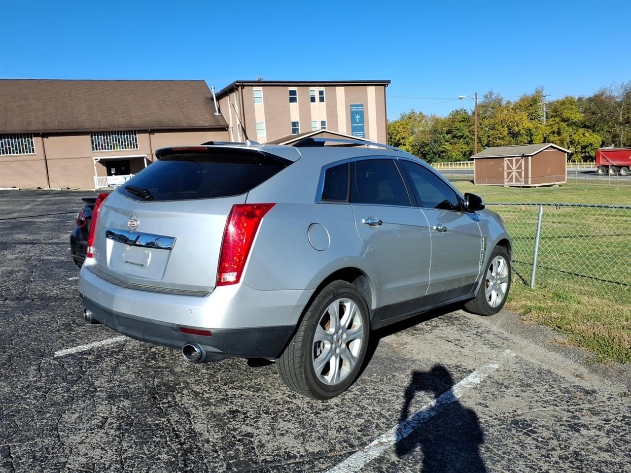 Cadillac SRX  2011