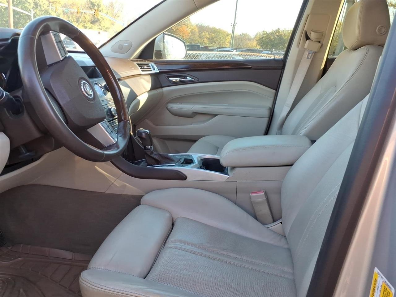 Cadillac SRX  2011