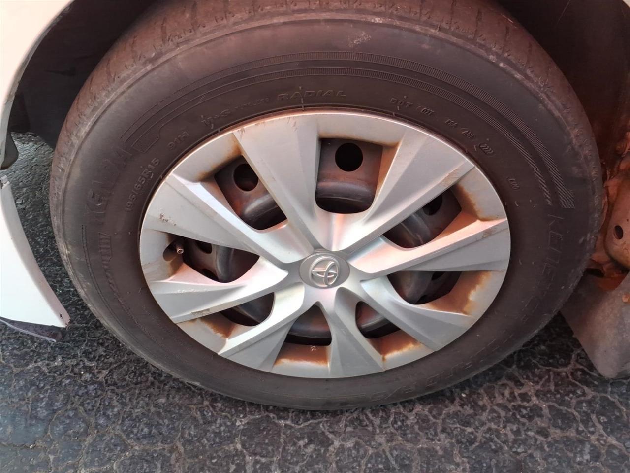 Toyota Corolla  2015