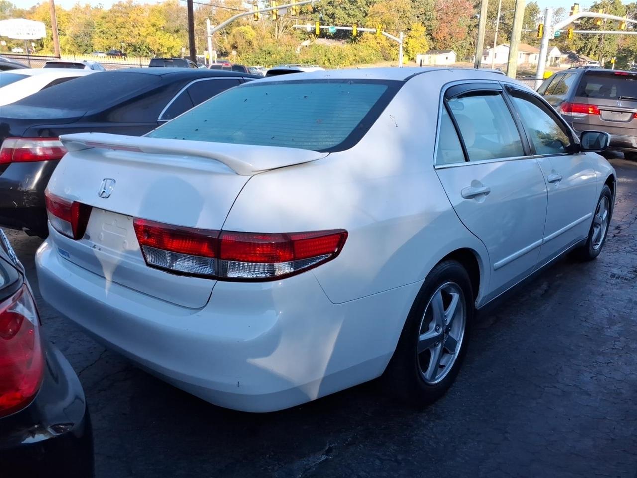 Honda Accord Sdn  2004