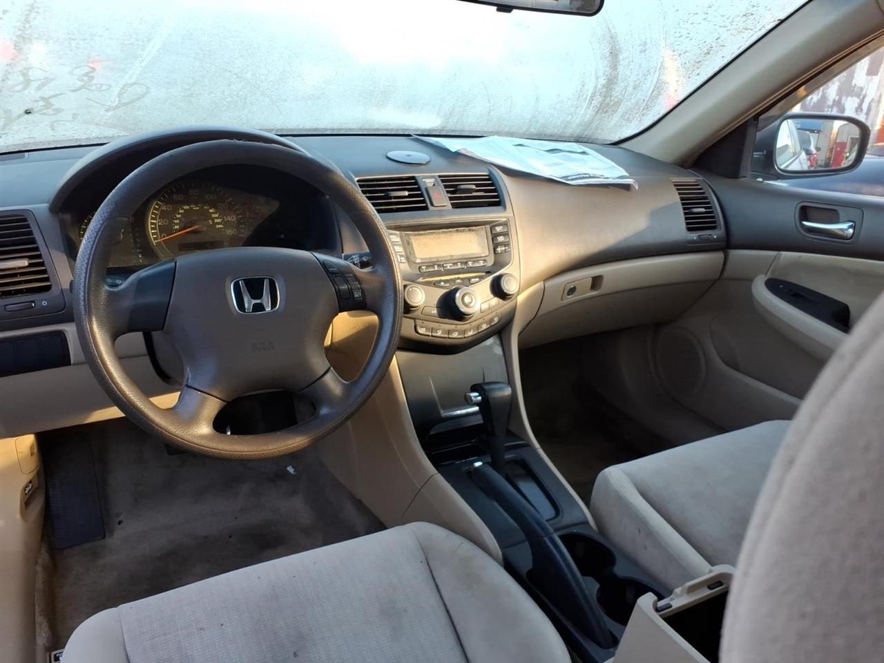 Honda Accord Sdn  2004