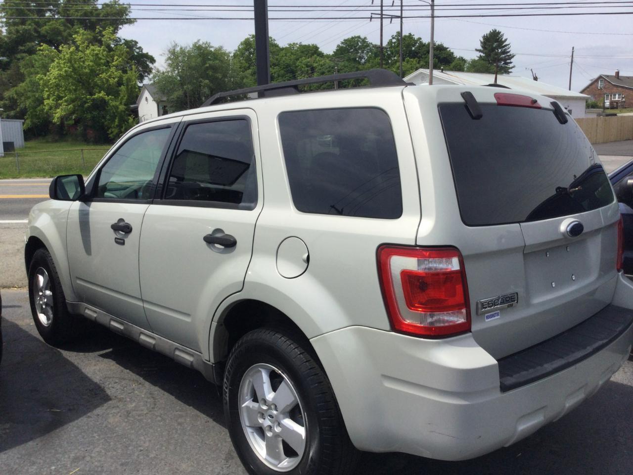 Ford Escape  2009
