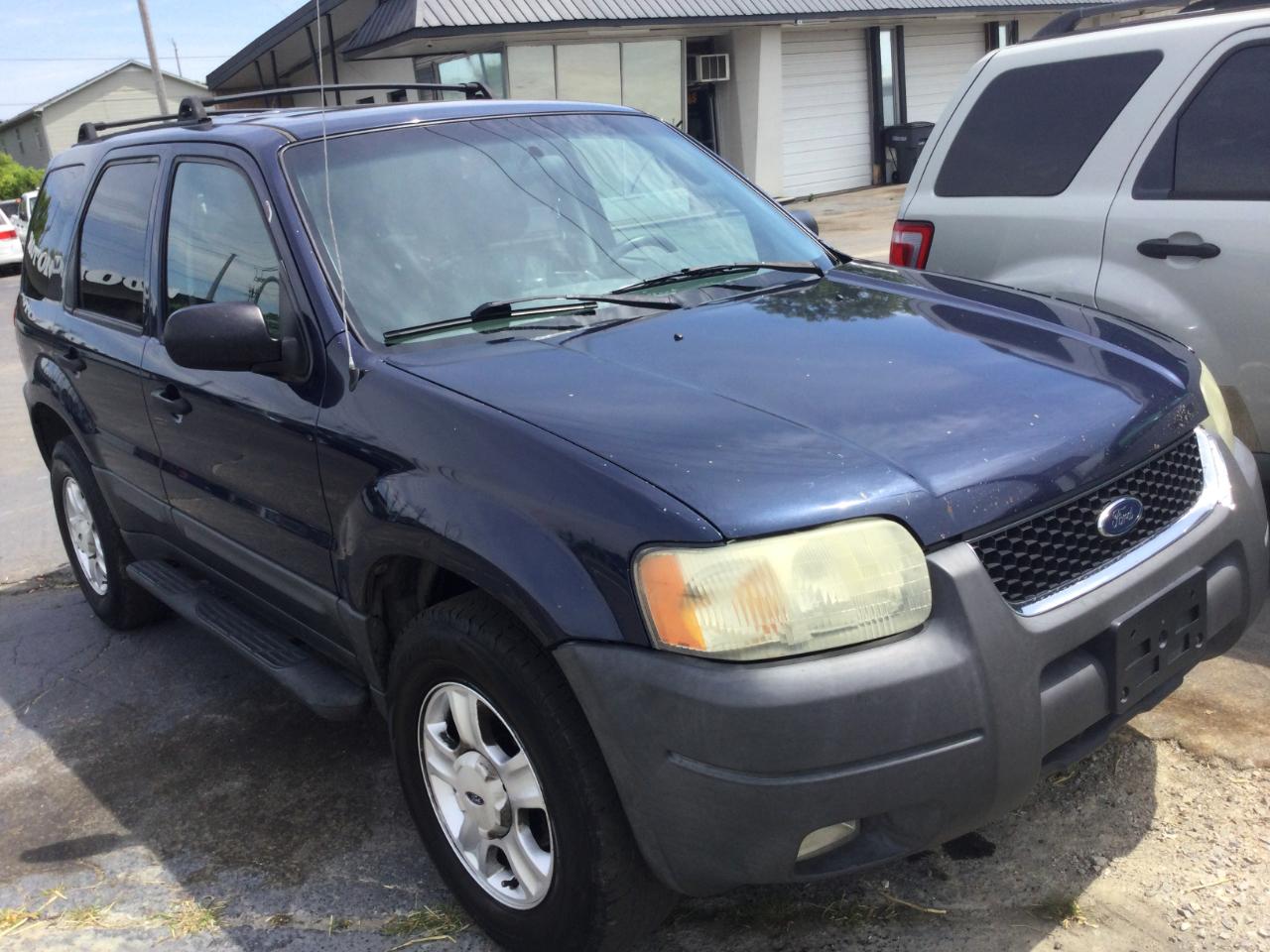 Ford Escape  2004