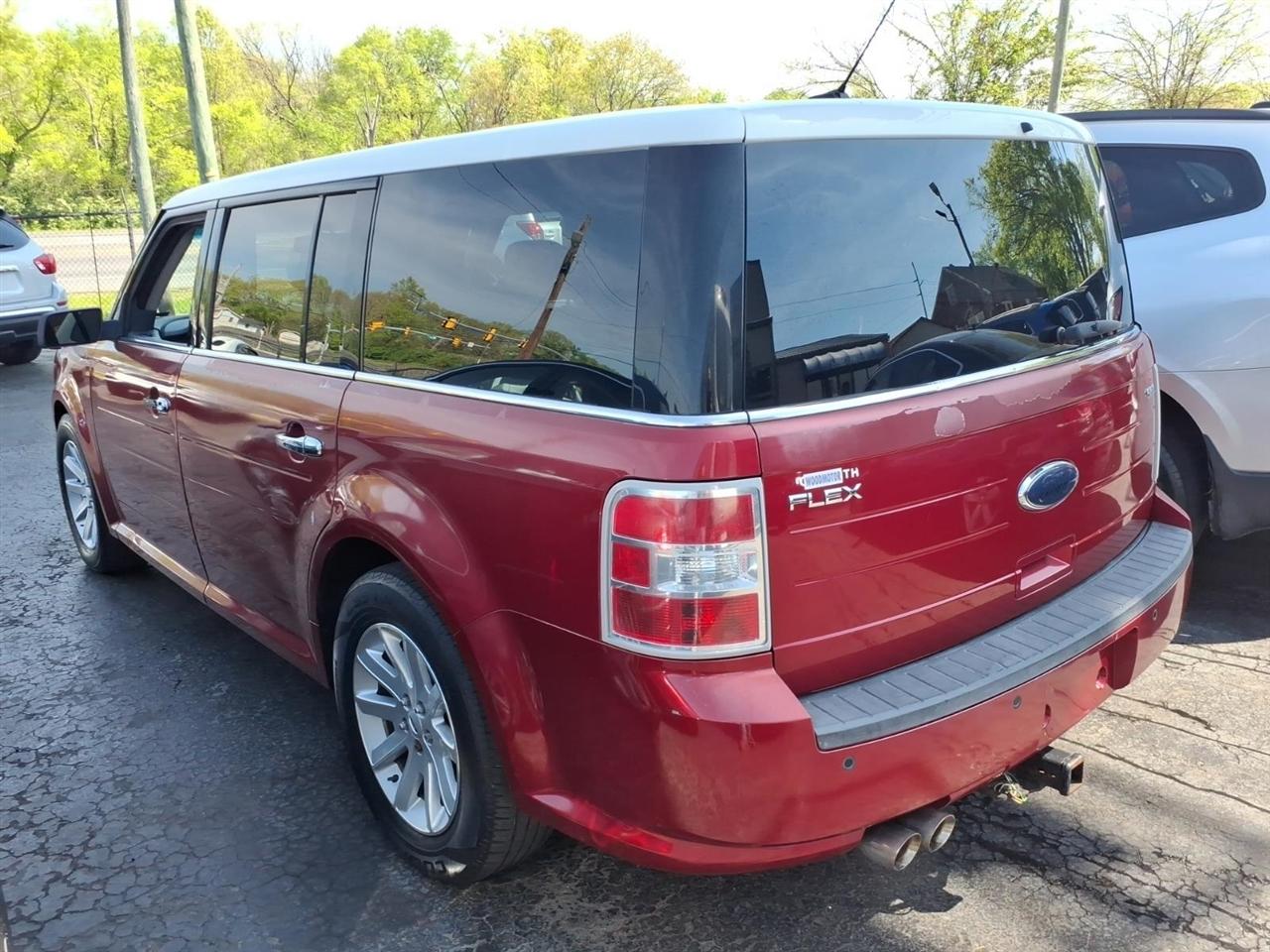 Ford Flex SEL 4D SUV FWD 2009