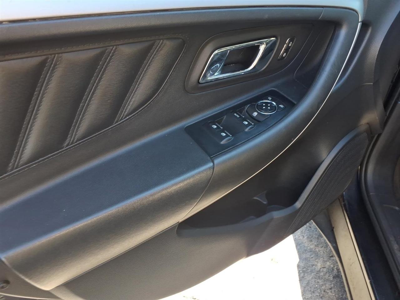 Ford Taurus SEL 4D Sedan 2013