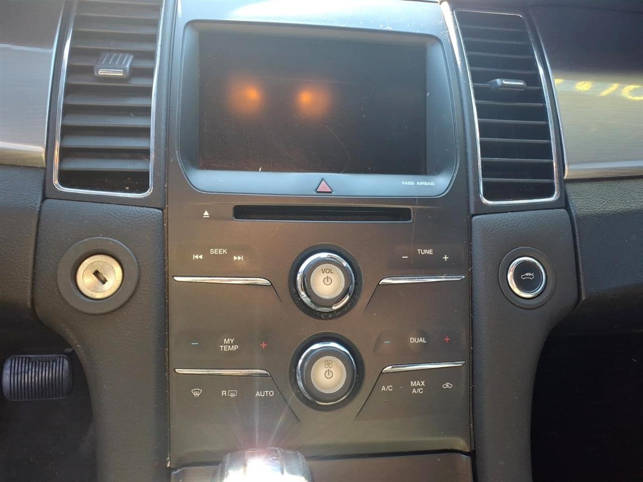 Ford Taurus SEL 4D Sedan 2013