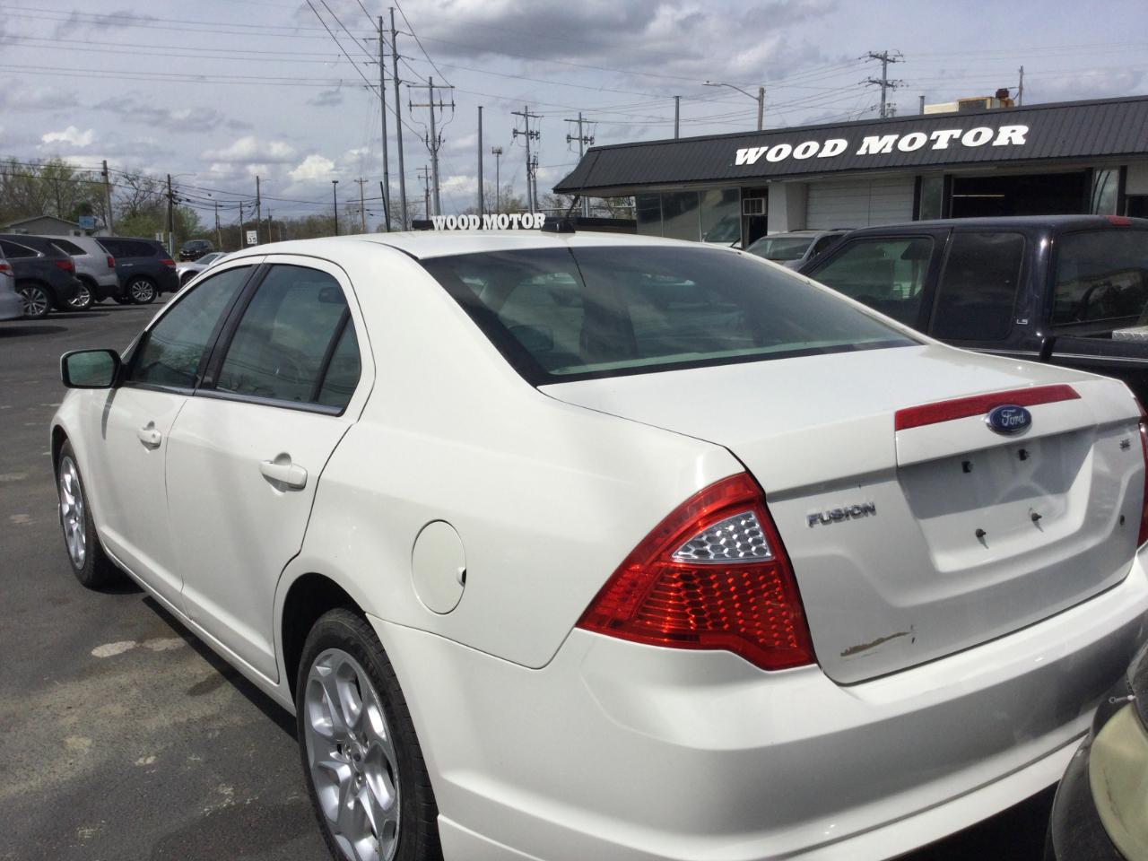 Ford Fusion 4dr Sdn SE FWD 2010