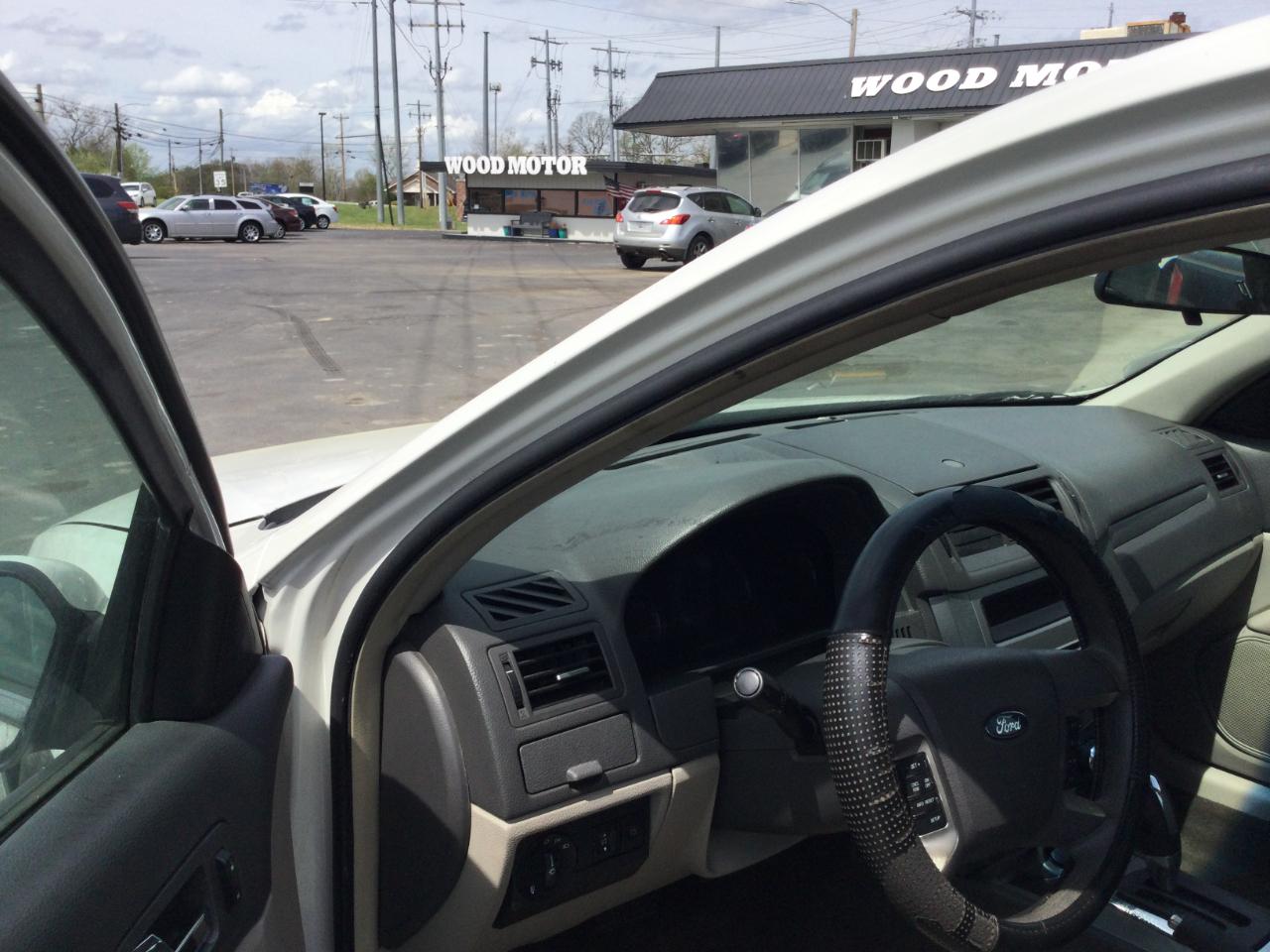 Ford Fusion 4dr Sdn SE FWD 2010