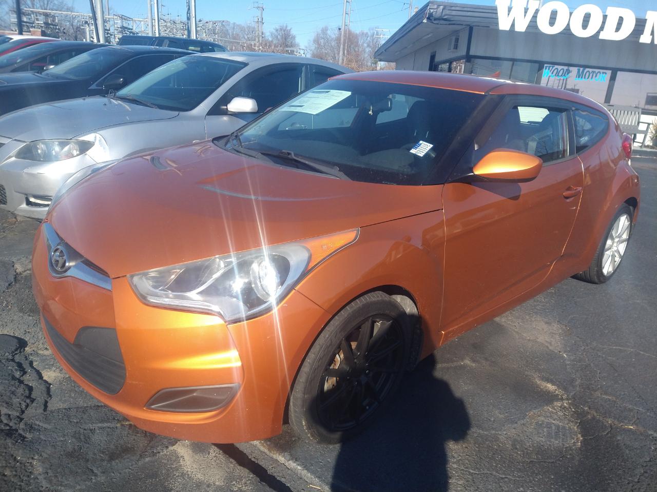 2013 Hyundai Veloster 3dr Cpe Auto w/Black Int