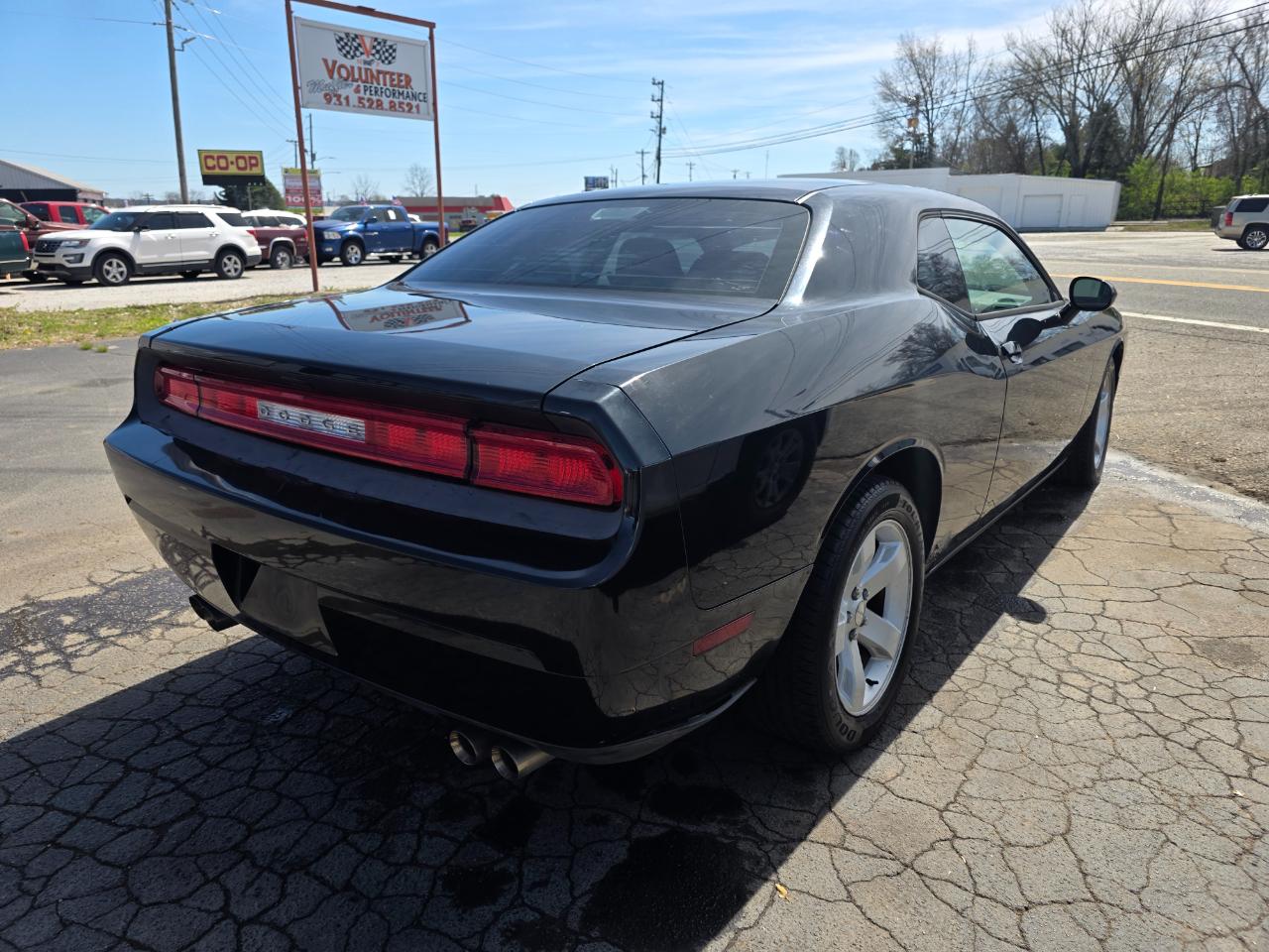 Dodge Challenger 2dr Cpe SXT 2013