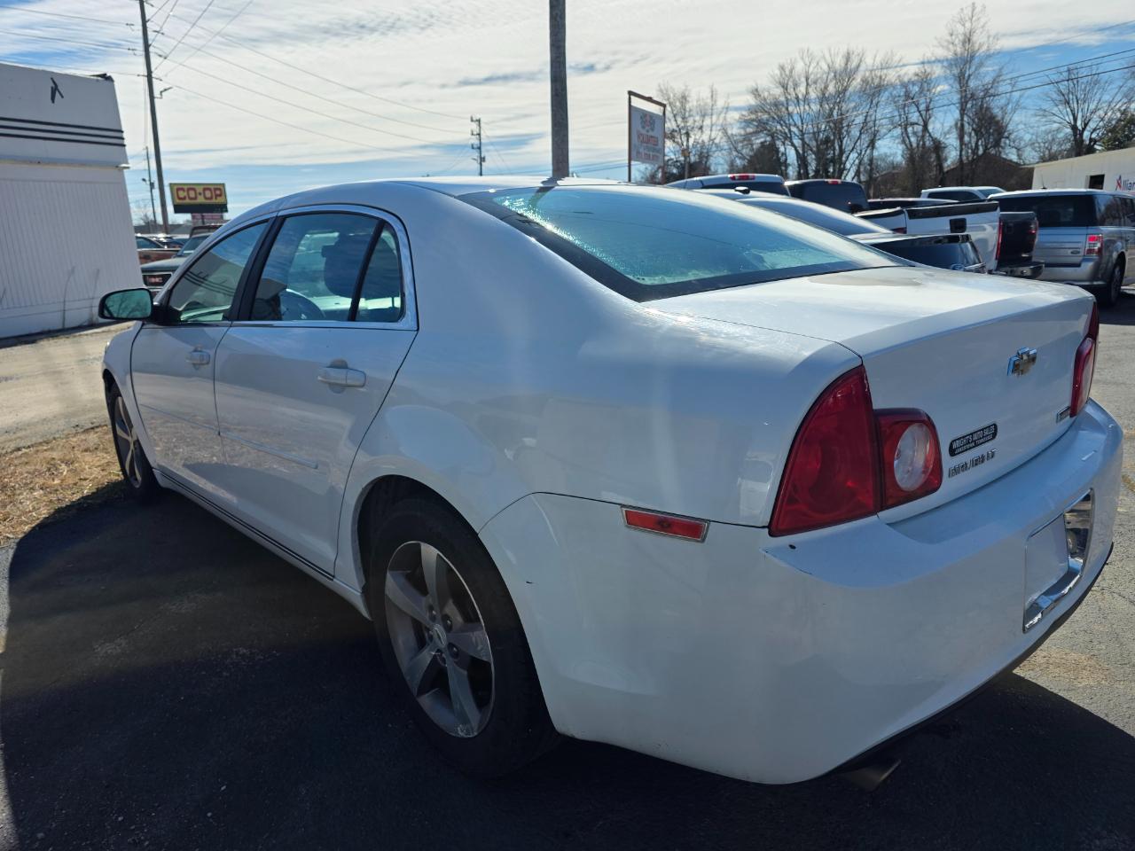 Chevrolet Malibu  2011