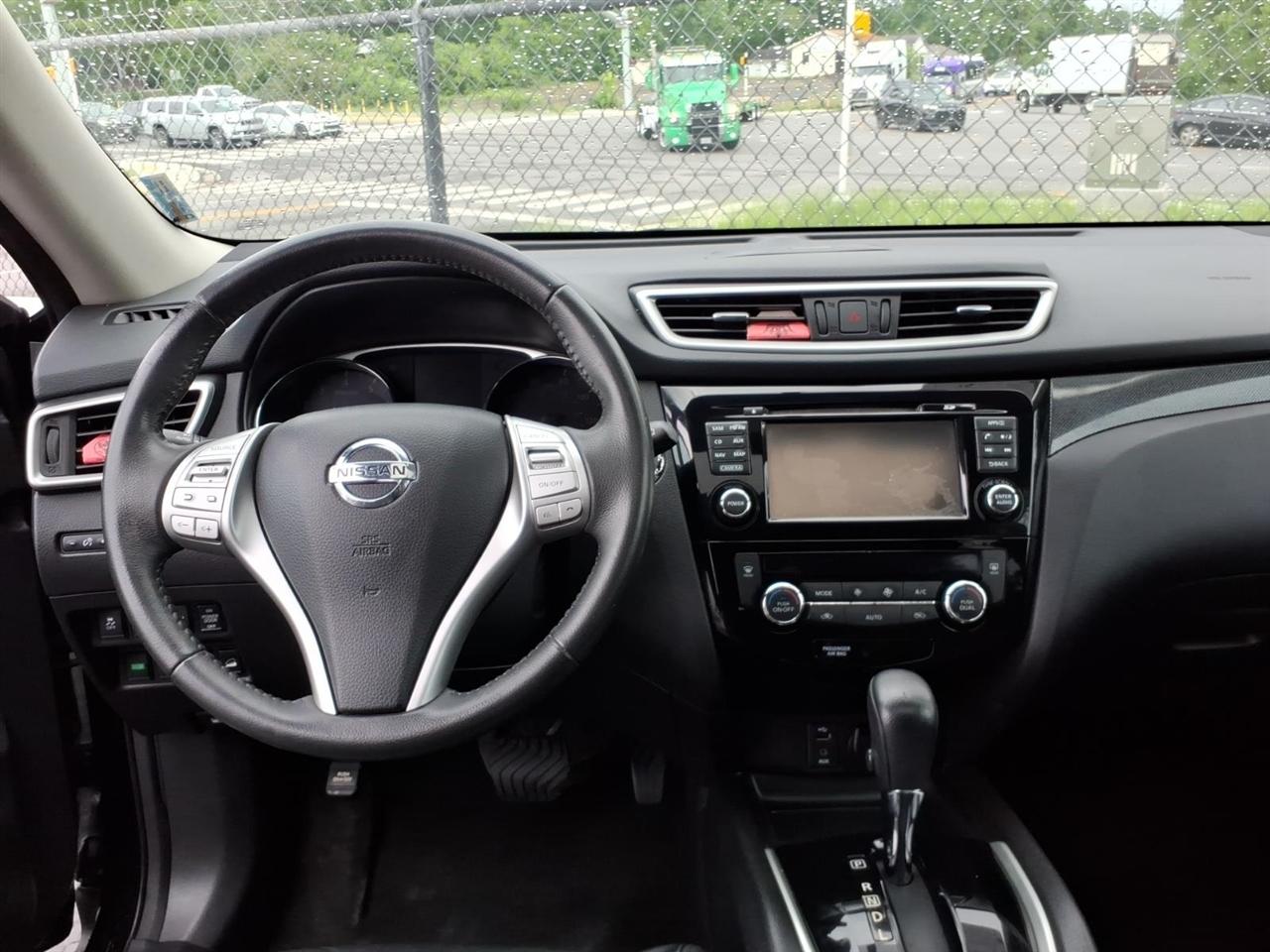 Nissan Rogue  2016