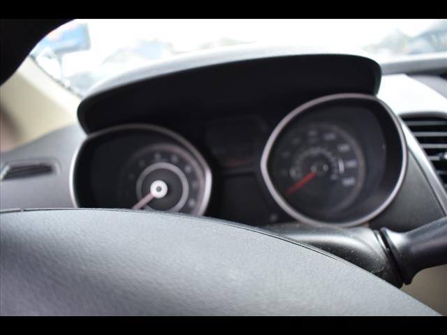 Hyundai Elantra  2016