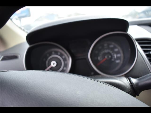 Hyundai Elantra  2016