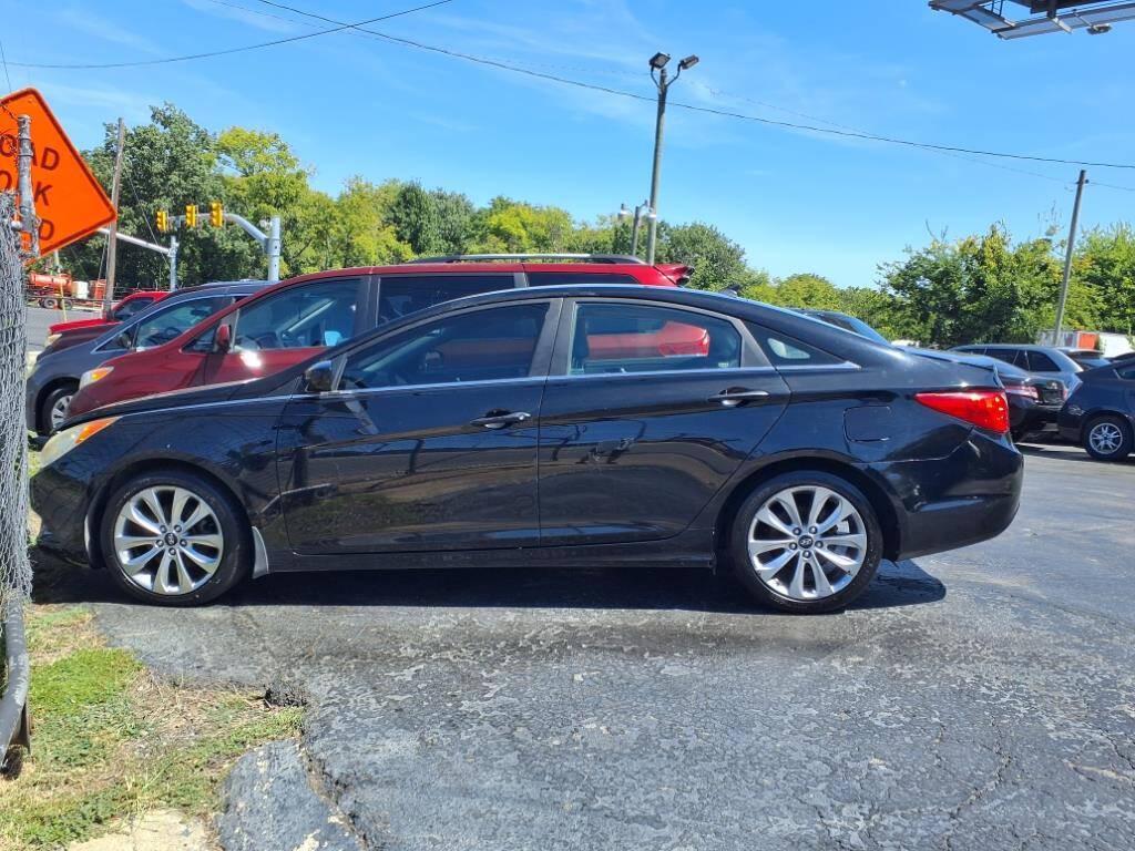 Hyundai Sonata 4dr Sdn 2.4L Auto GLS 2011