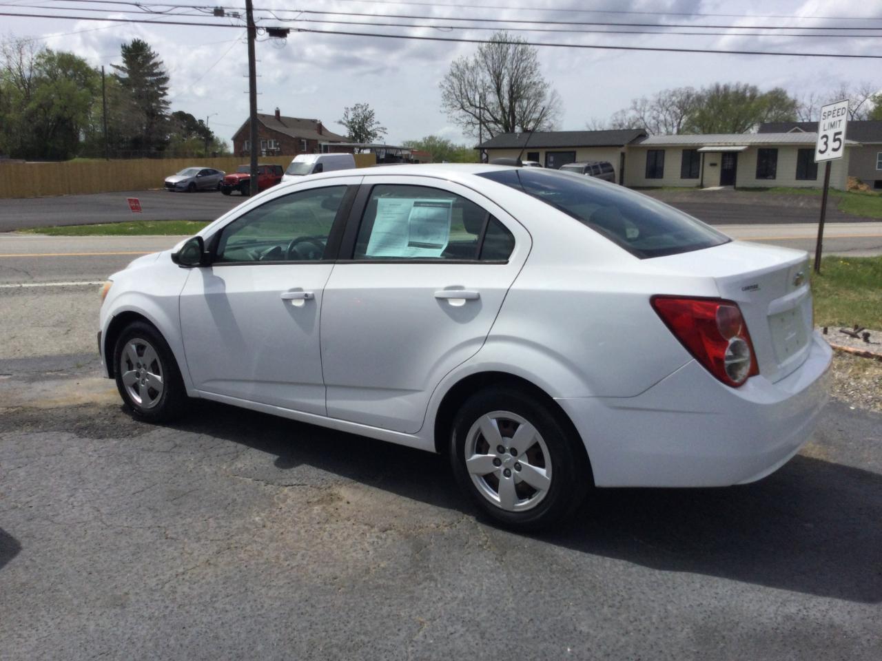 Chevrolet Sonic 4dr Sdn Auto LS 2015