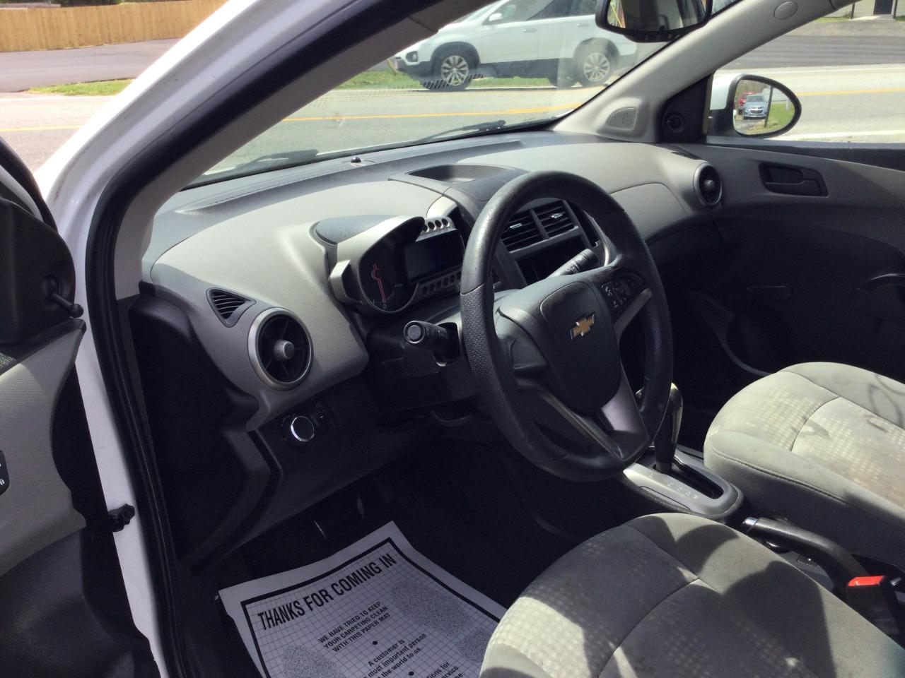 Chevrolet Sonic 4dr Sdn Auto LS 2015