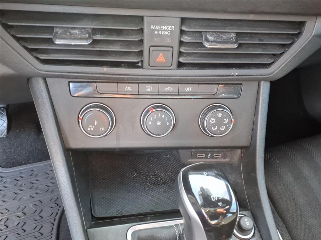 Volkswagen Jetta  2022