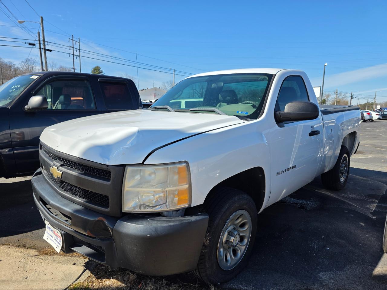 Chevrolet Silverado 1500 2WD Reg Cab 119.0" Work Truck 2011