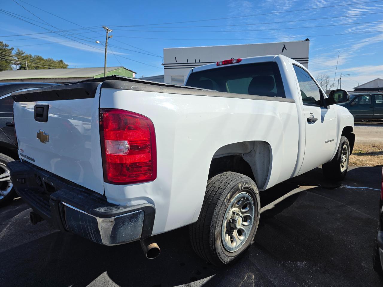 Chevrolet Silverado 1500 2WD Reg Cab 119.0" Work Truck 2011